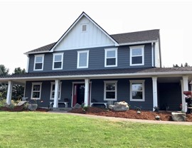 Siding Installer Photo 4