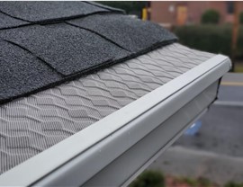 Seamless Gutters Photo 4