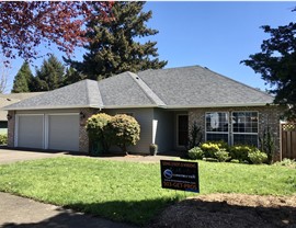 Roofing Installers Photo 2