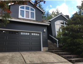 Siding Installer Photo 3