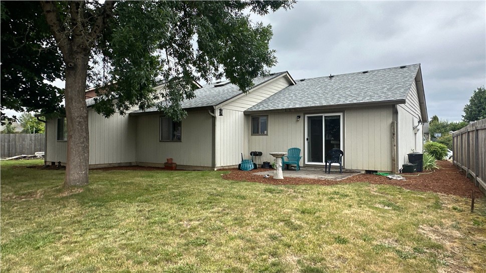 Painting, Siding Project in Battle Ground, Washington by KVN Construction