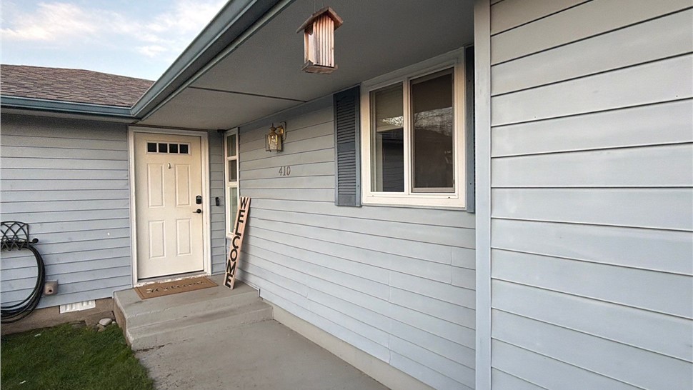 Gutters, Siding Project in Salem, OR by KVN Construction