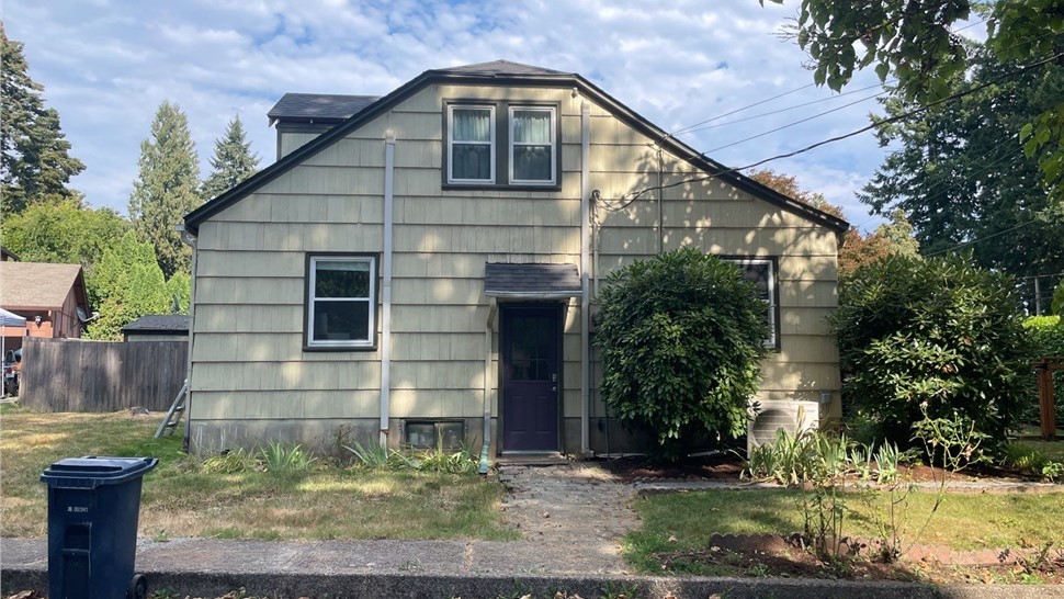 Doors, Painting, Siding, Windows Project in Camas, Washington by KVN Construction