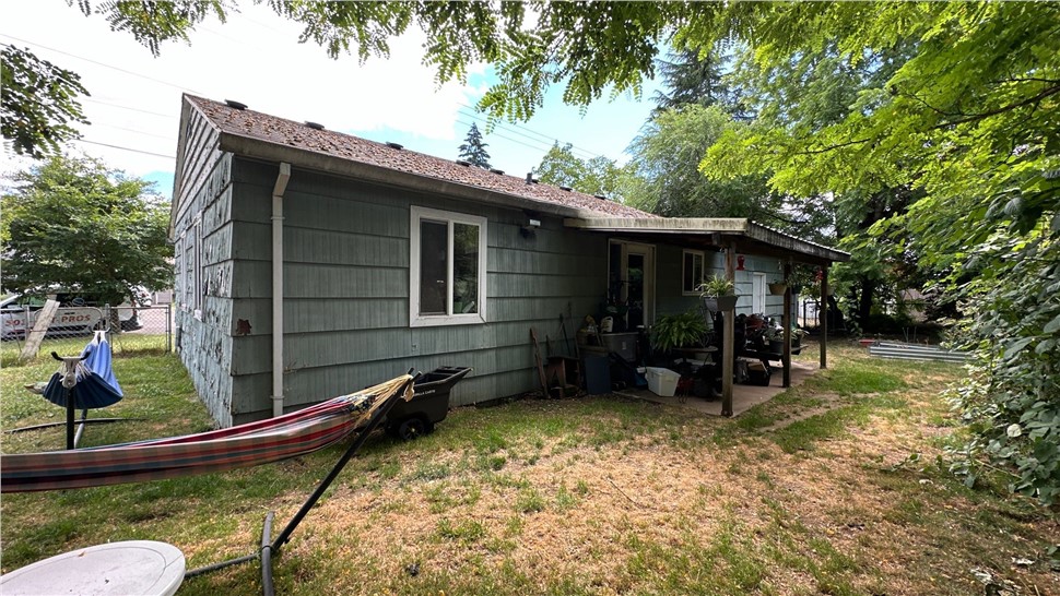 Gutters, Painting, Roofing, Siding Project in Vancouver, WA by KVN Construction