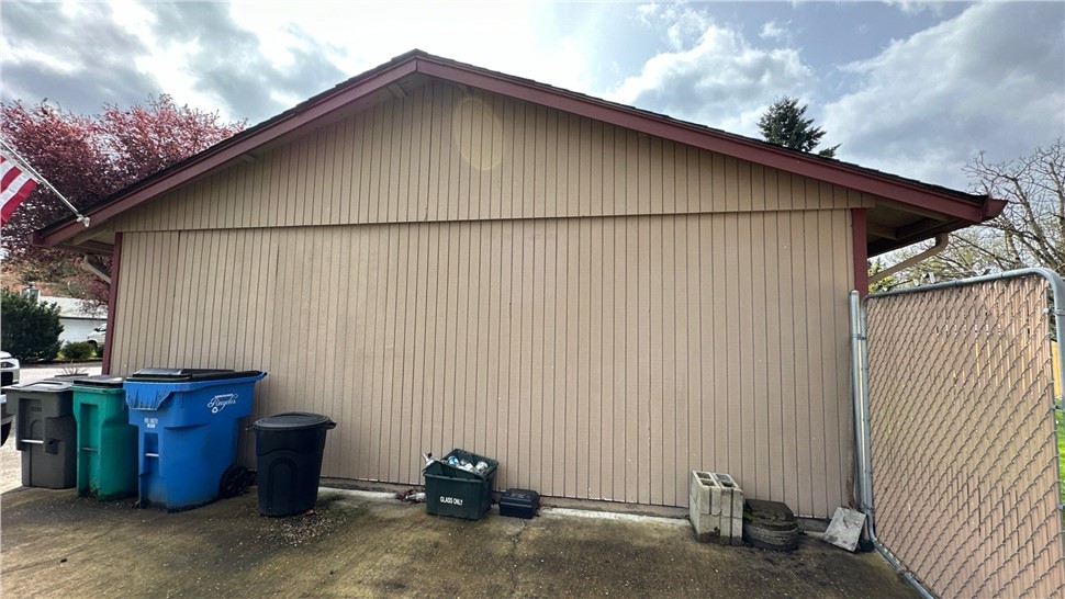 Roofing, Siding Project in Vancouver, WA by KVN Construction