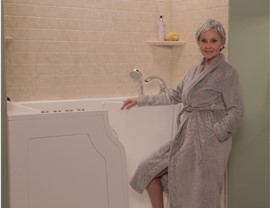Luxury Bath Walk-In Tubs Photo 1