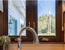 Aeris Wood Windows Photo 4