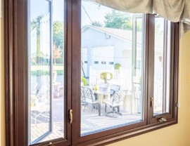 Aeris Wood Windows Photo 3