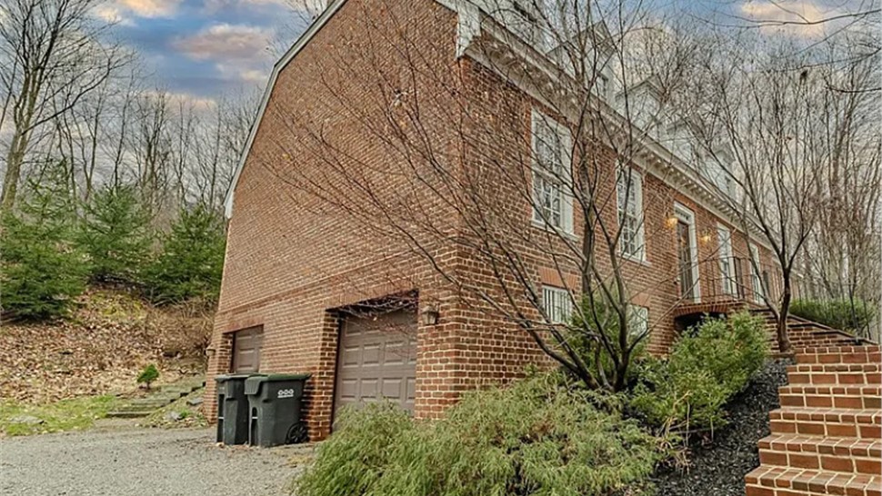 Windows Project in Gibsonia, PA by Legacy Remodeling