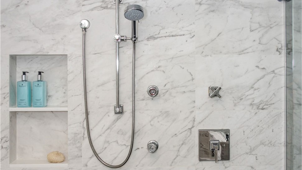 Walk-in Showers Photo 1