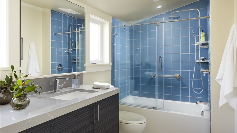 Bath Enclosures Photo 1