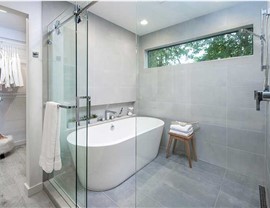 Bath Enclosures Photo 3