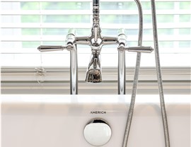 Bathroom Accessories Photo 3