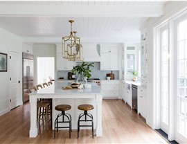 Kitchen Seating Areas Photo 2