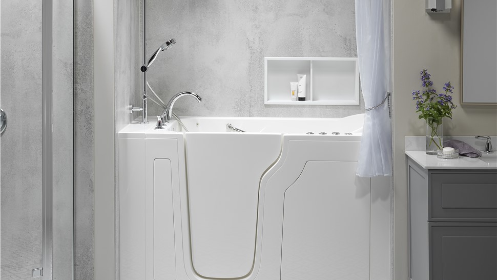 Bathroom Remodeling - Bathroom Contractor Photo 1