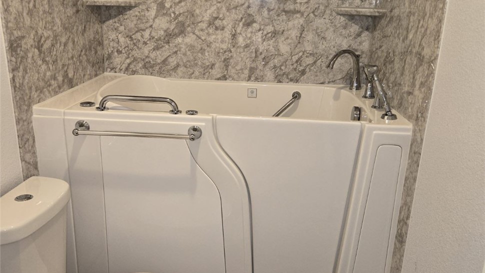 Walk-In Tubs Project in Mount Dora, FL by Luxury Bath of Central Florida