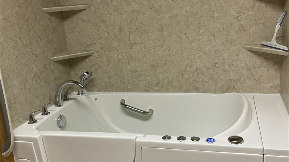 Walk-In Tubs Photo 87