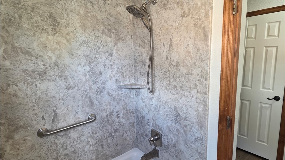 Bathtub Project in Lawton, Oklahoma by Luxury Bath of Texoma