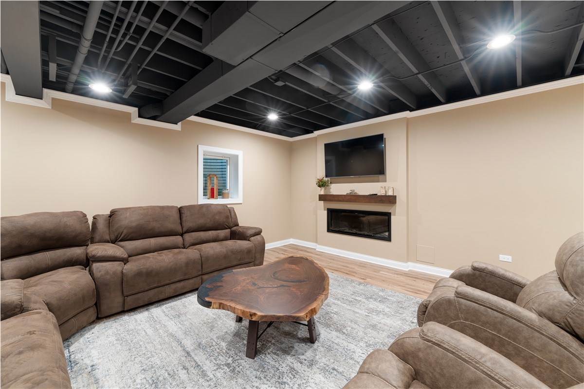 Basement Family Room 