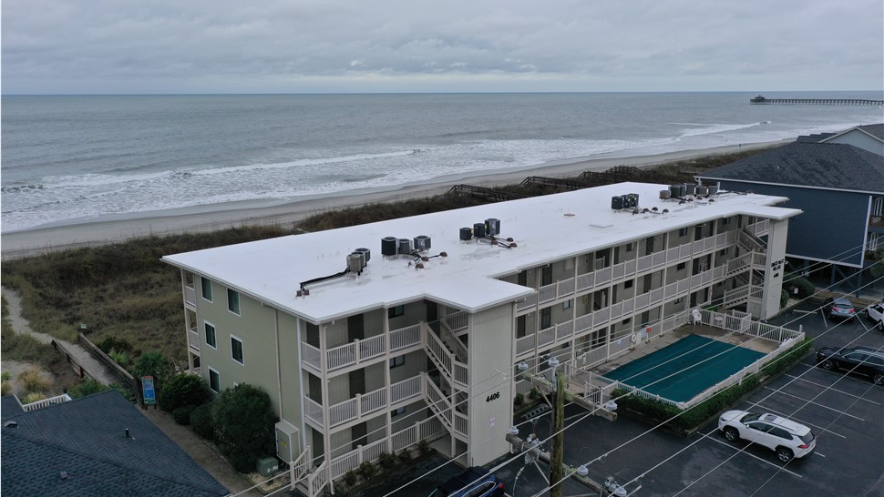 Commercial Roof Top Coating & SPF Photo 1