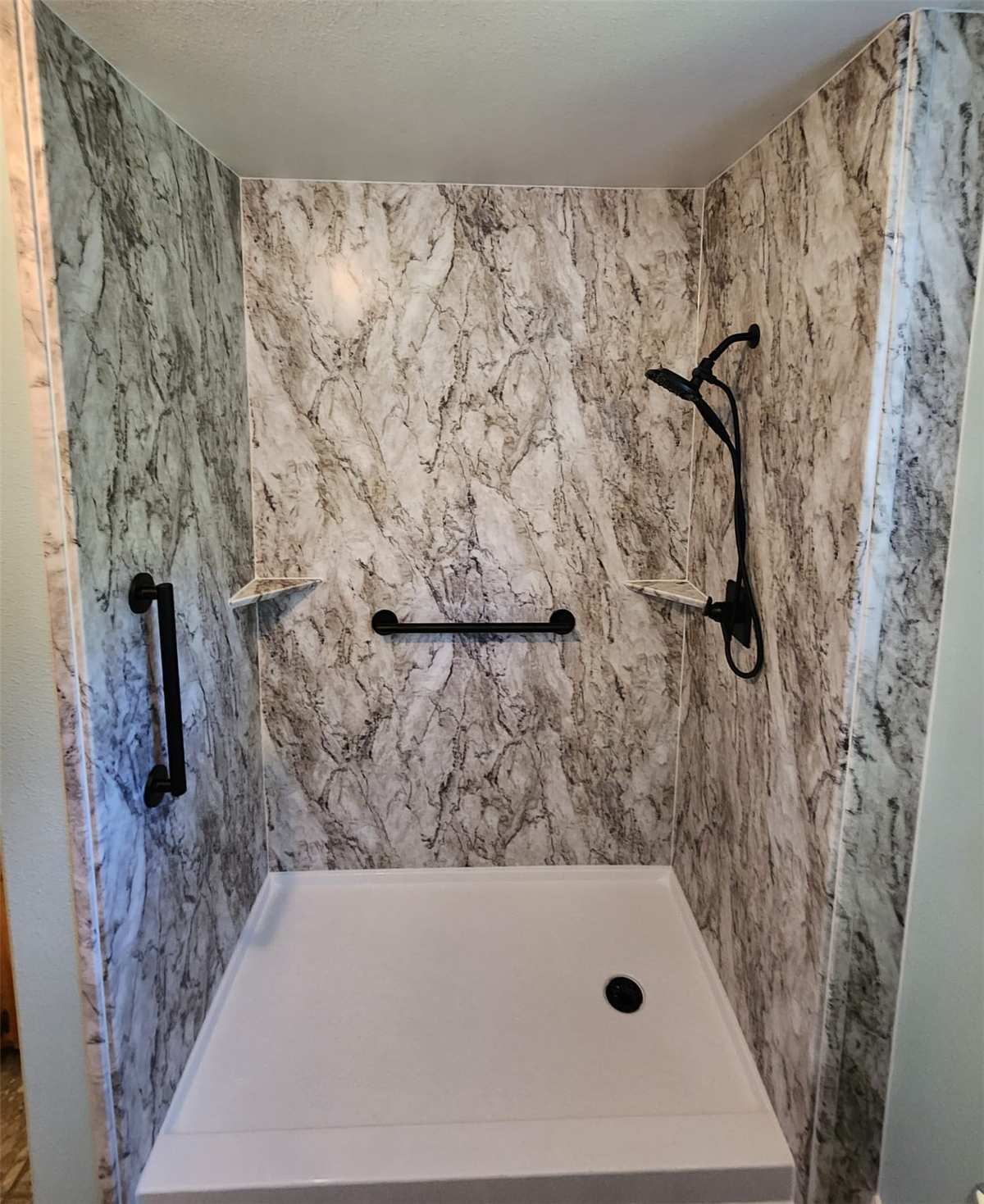 Sustainable Advantages of Our High-Tech Polymer Bathtubs and Showers