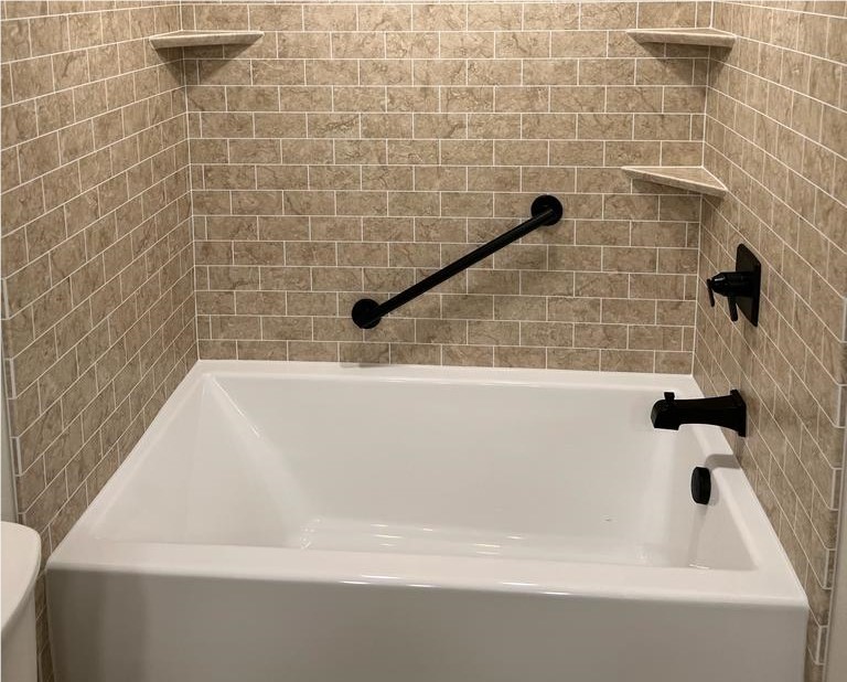 4 Reasons to Choose an Acrylic Tub or Shower in Portland