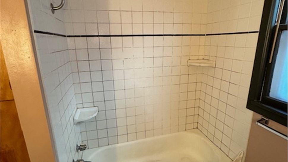 Bathtubs, Showers Project in Portland, OR by Miller Home Renovations LLC