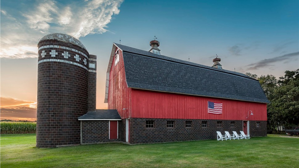 Roofing - Barn Roofs Photo 1
