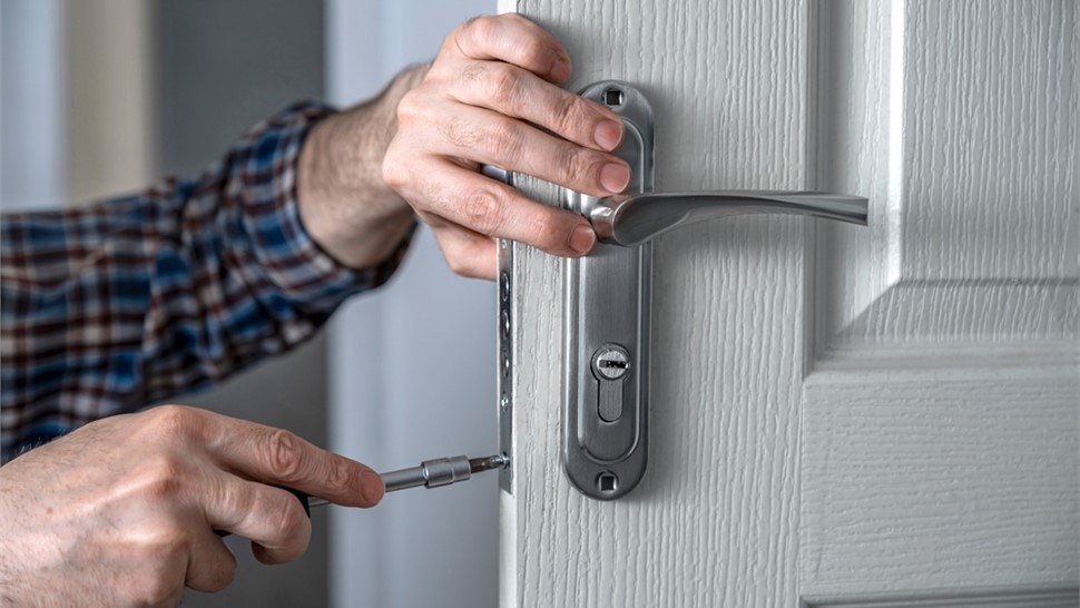 Doors - Door Replacement Photo 32