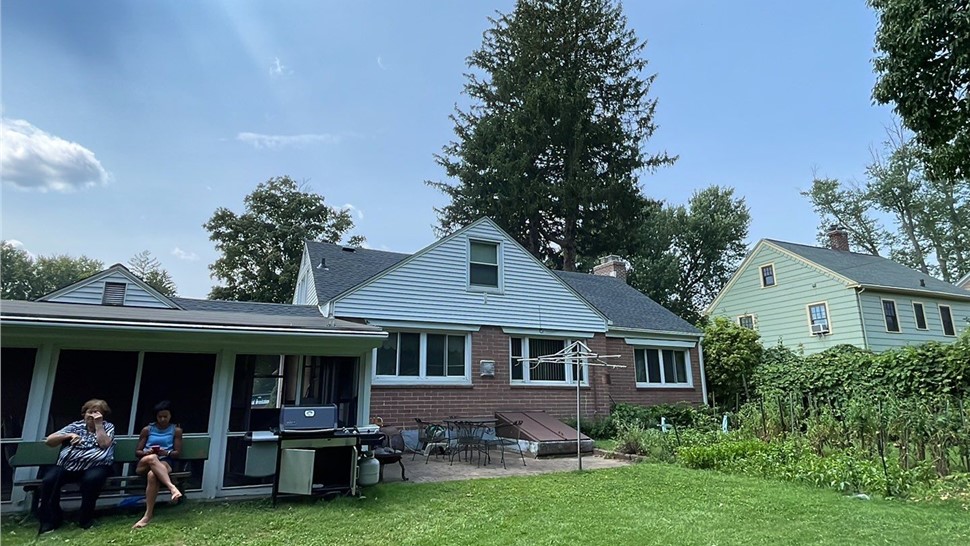 New architectural roof installation on a Wethersfield CT home by Millstream Construction