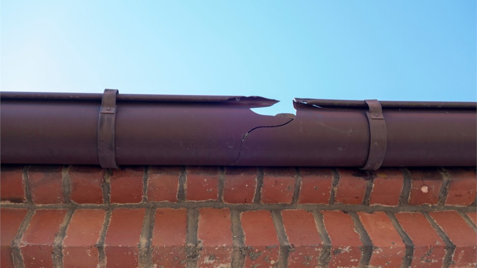 Gutters - Gutter Repair Photo 1