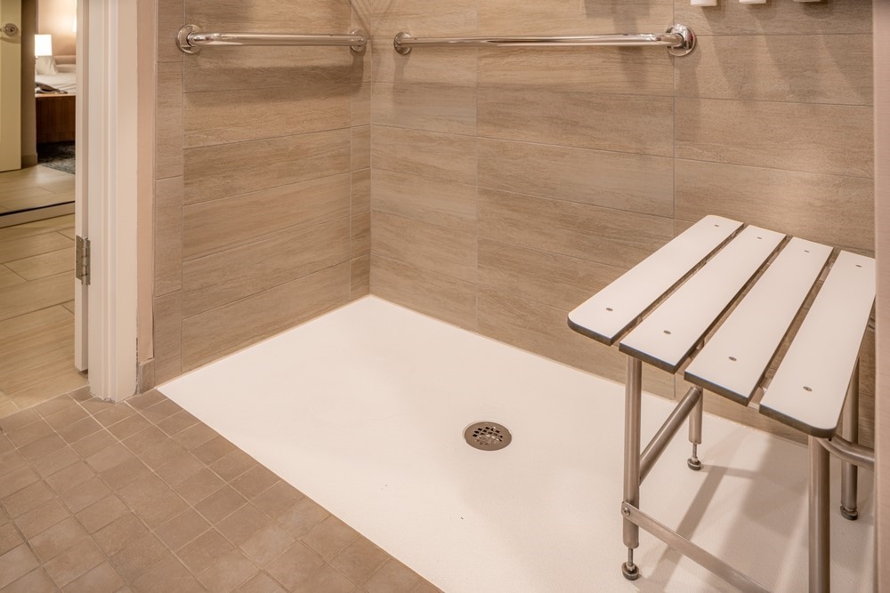 Why More Atlanta and Dayton Families Are Choosing Walk-In Tubs and Roll-In Showers