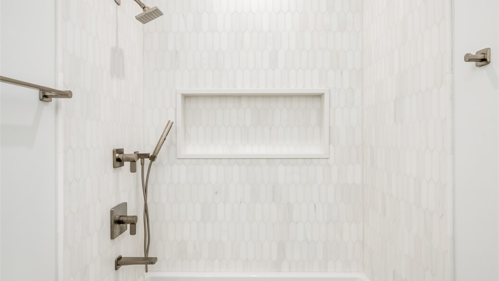 Bathtubs - Bathtub Wall Surrounds Photo 70