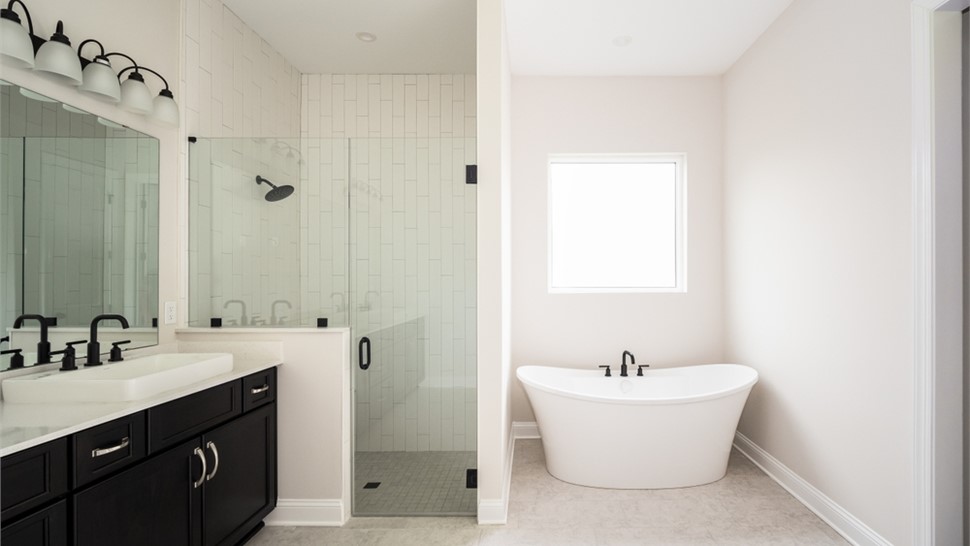 Bathroom Remodeling - Cost Photo 37