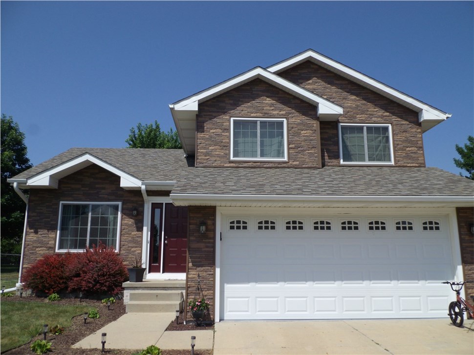 ProVia CedarMax Insulated Vinyl Siding [ On gallery Page] Photo 27