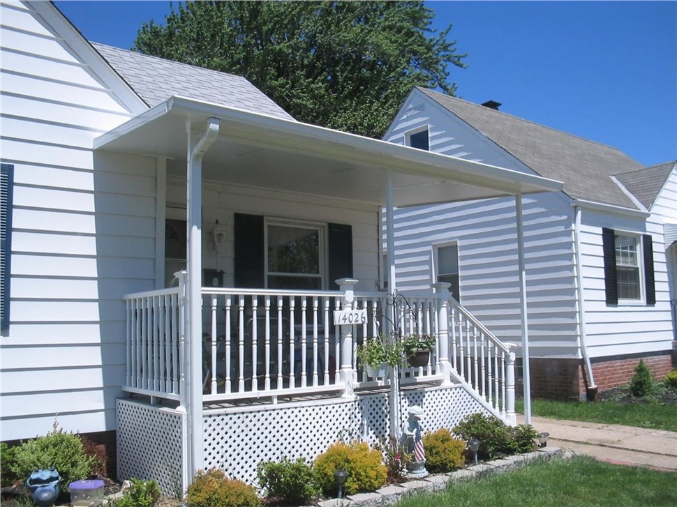 All Season Sunrooms [On gallery page] Photo 6