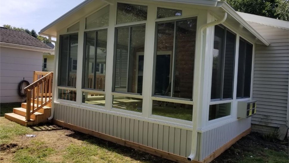 All Season Sunrooms [On gallery page] Photo 131