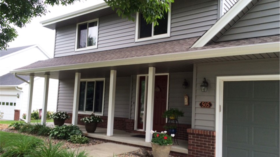 Siding - Vinyl Siding Photo 1