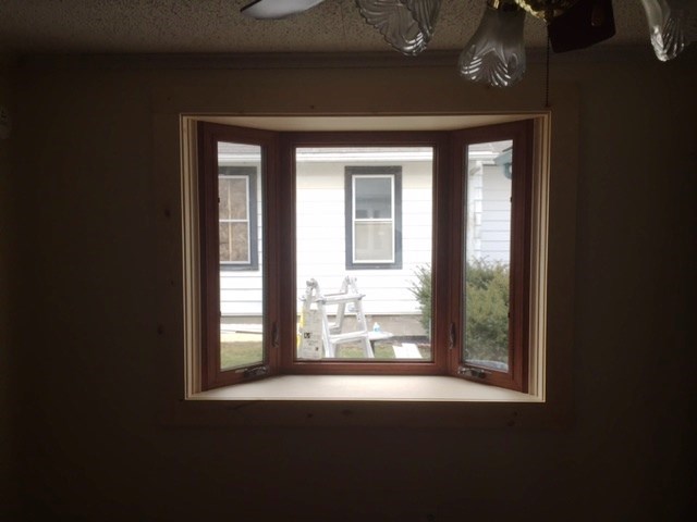 Bay Windows [On Gallery Page] Photo 38