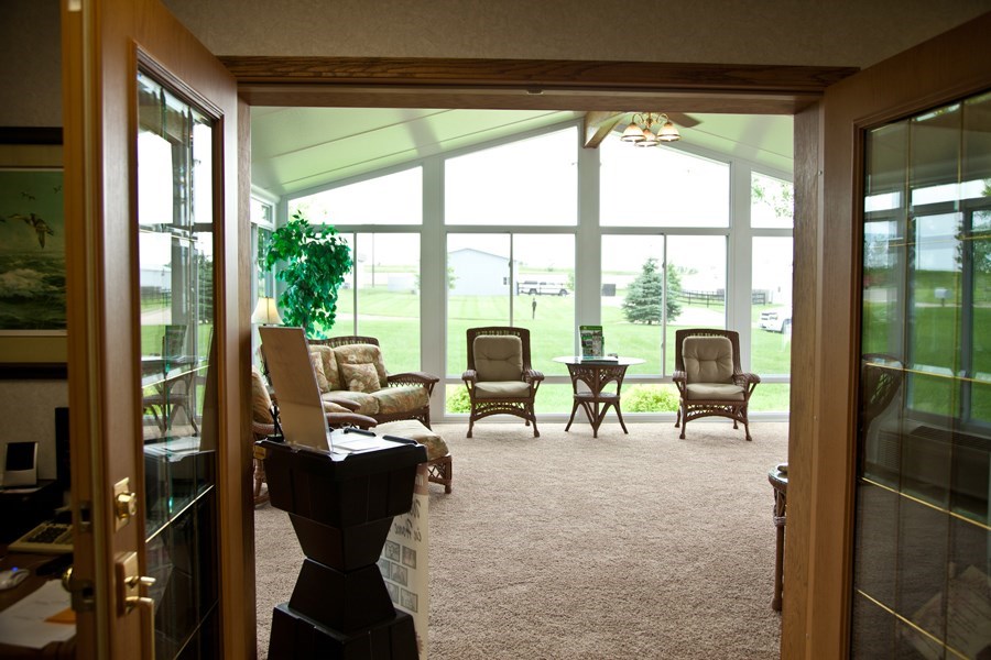 All Season Sunrooms [On gallery page] Photo 25