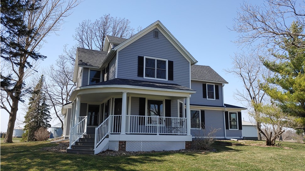 Everlast Advanced Composite Siding [On Gallery Page] Photo 4