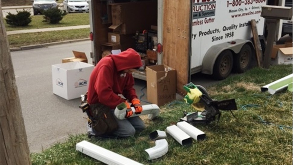 Seamless Gutters & Down Spouts [On Gallery Page] Photo 24