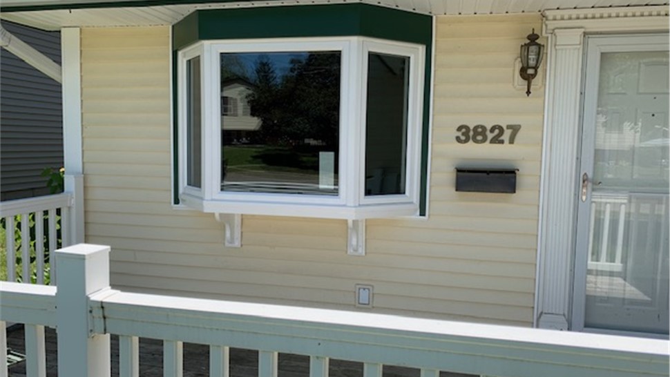 Bay Windows [On Gallery Page] Photo 8