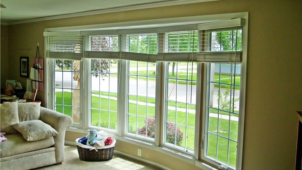 Bay Windows Photo 42