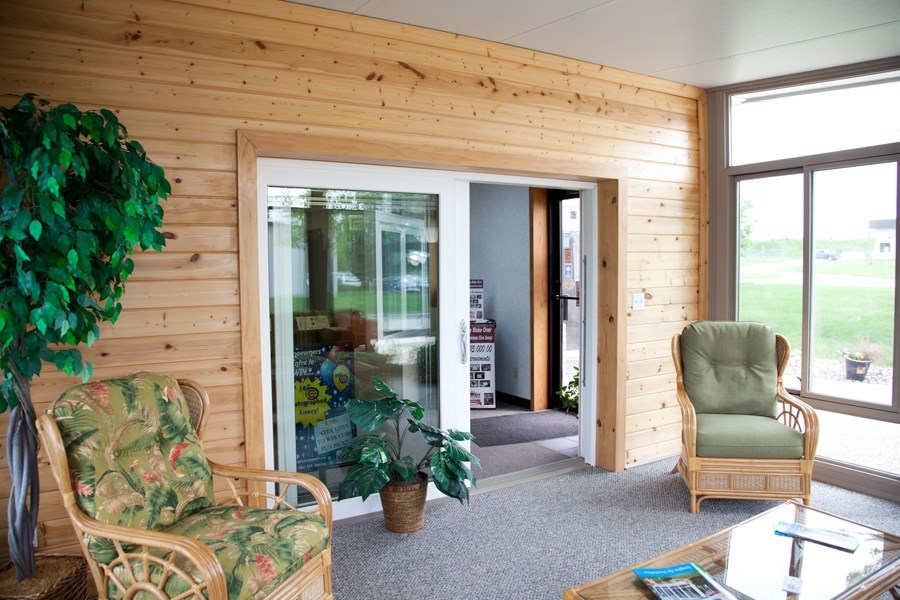 All Season Sunrooms [On gallery page] Photo 5