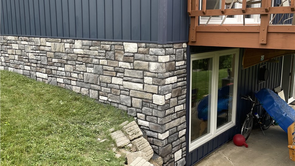 Siding Accessories: ProVia Building Products-Stone-Shake-Shingles-Rounds-Fish Scales Photo 94