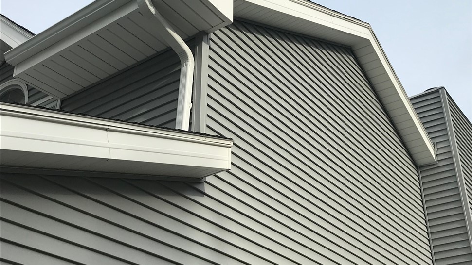 ProVia CedarMax Insulated Vinyl Siding [ On gallery Page] Photo 16
