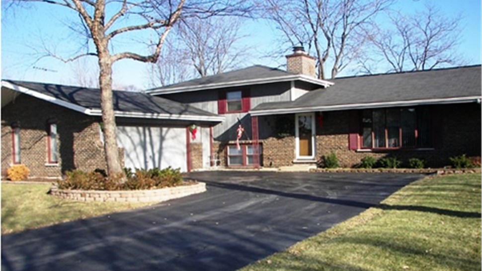 Seamless Gutters & Down Spouts [On Gallery Page] Photo 22