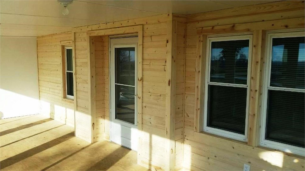 All Season Sunrooms [On gallery page] Photo 111