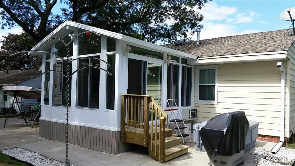 All Season Sunrooms [On gallery page] Photo 97